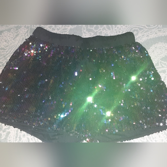 Multicolor sequin shorts size MEDIUM NWOT - Picture 3 of 3
